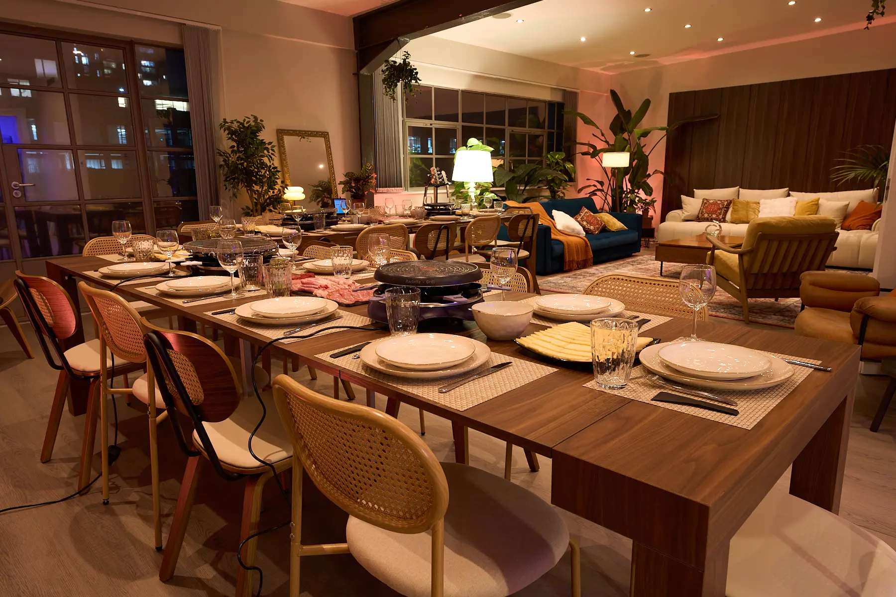 Large dining table prepared for group events in a Shoreditch penthouse, perfect for dinners, meetings, and workshops.